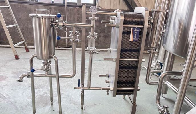 What is a wort cooler?