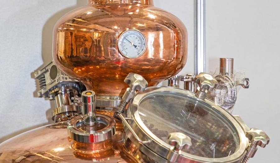 How do you choose distillation brewing equipment?
