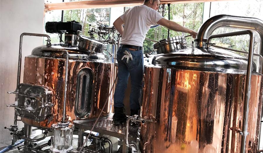 What equipment is used in the brewing process?