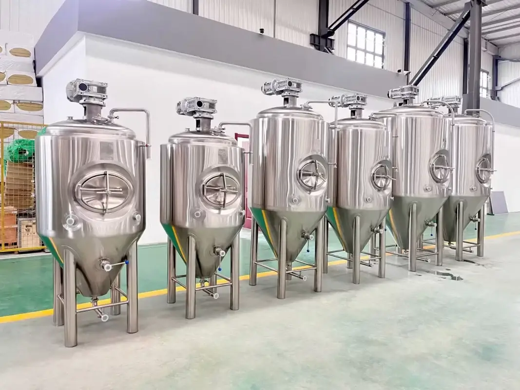 Juice beer mixing tank