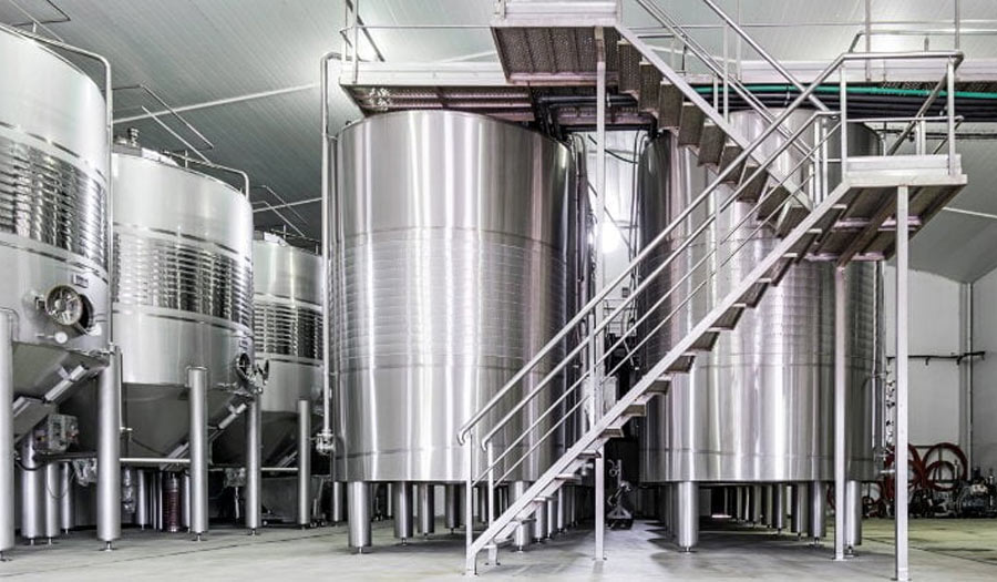 Main uses of stainless steel storage tanks in brewing